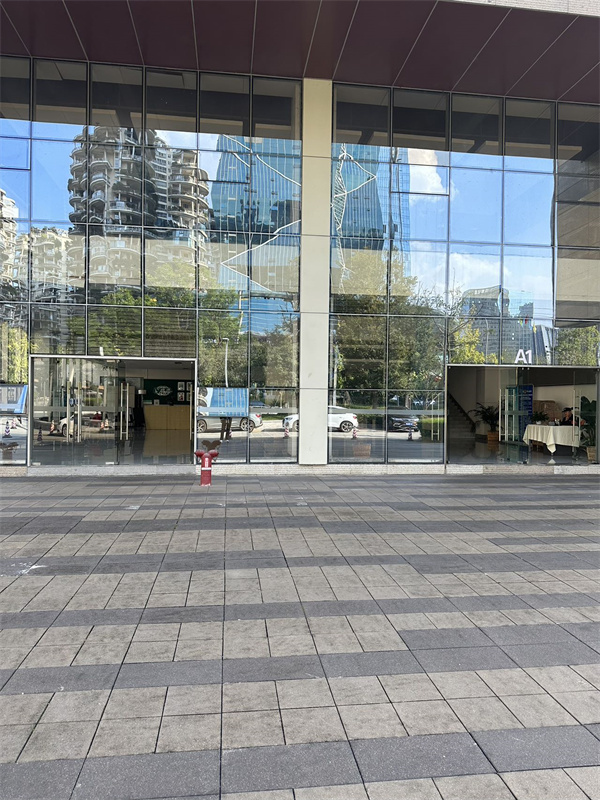 入口
